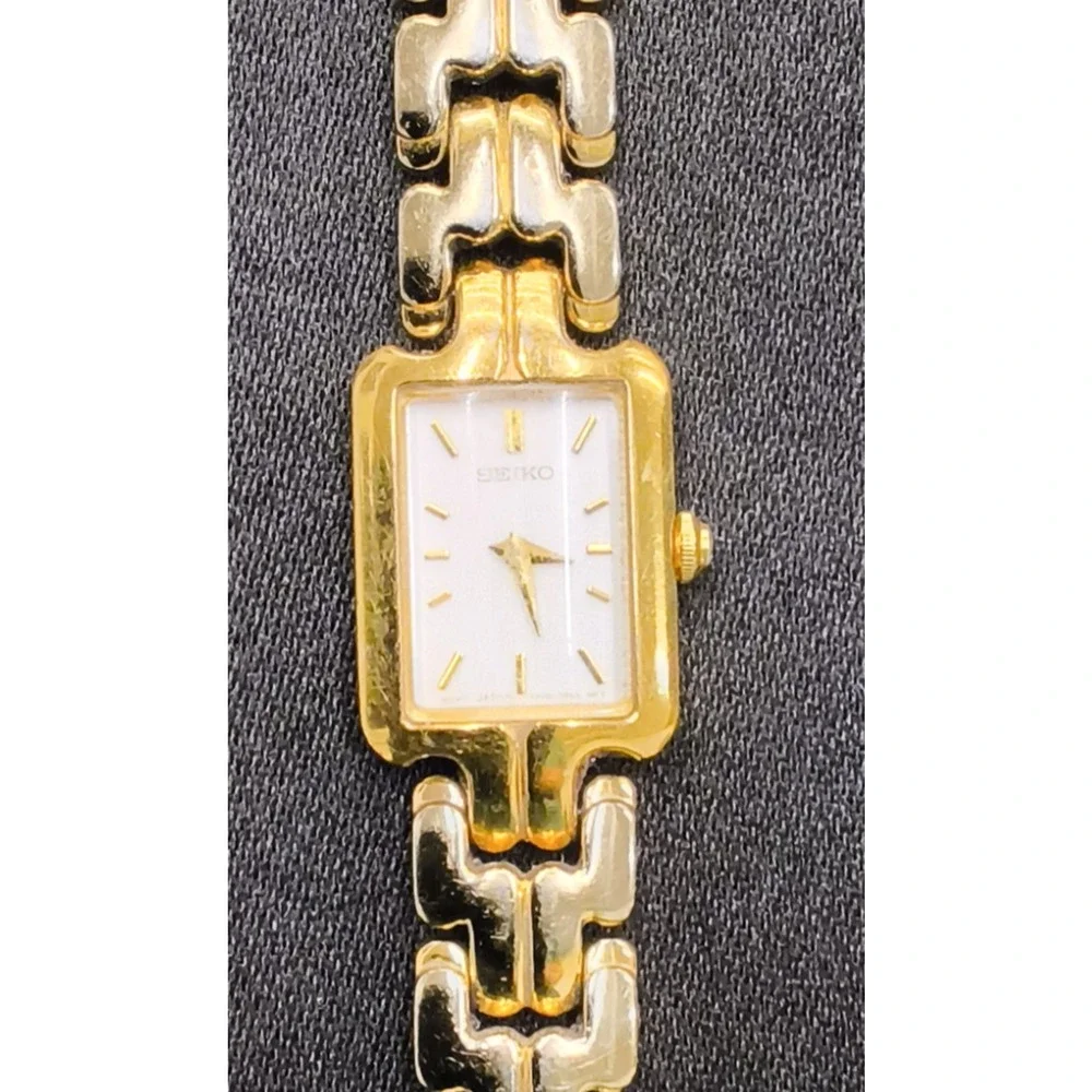 Vintage Seiko 1N00-6T10 Women's Watch Rectangle Gold Tone White Face #W5165
